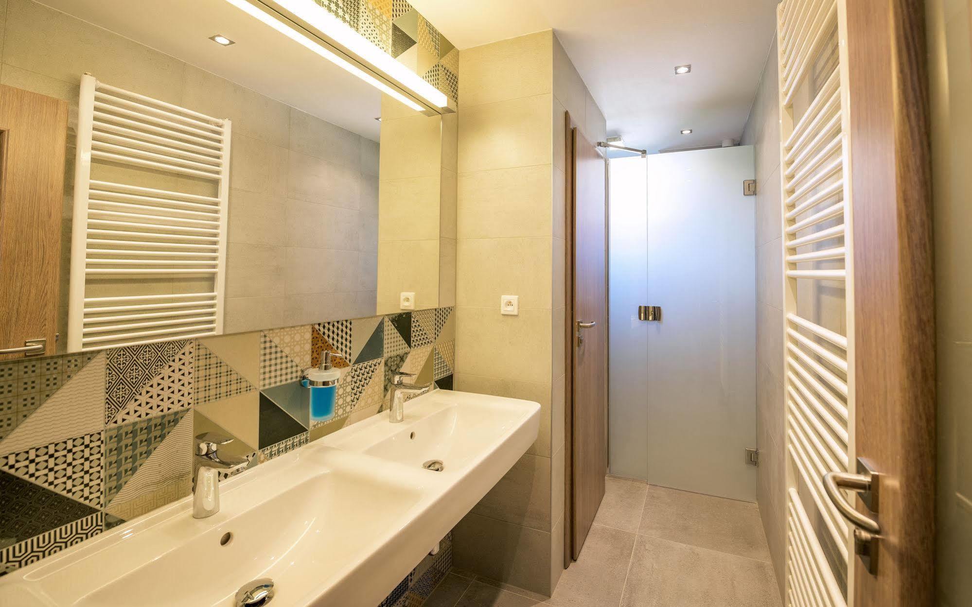 Guesthouse Cyprian Sebesér Kültér fotó