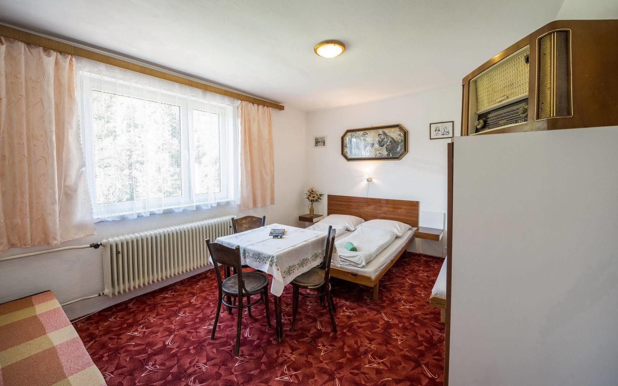 Guesthouse Cyprian Sebesér Kültér fotó